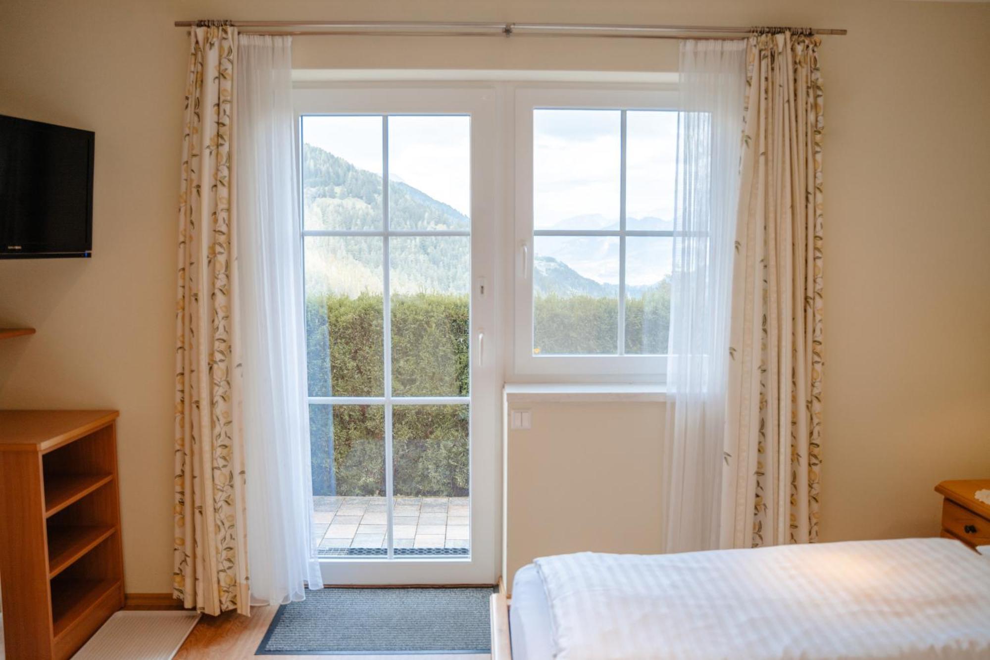 Donnersbach Ertlschweigerhaus Pension - Appartements - Zimmer מראה חיצוני תמונה